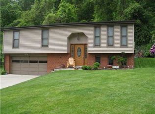 207 Cool Springs Rd, McKeesport, PA 15131