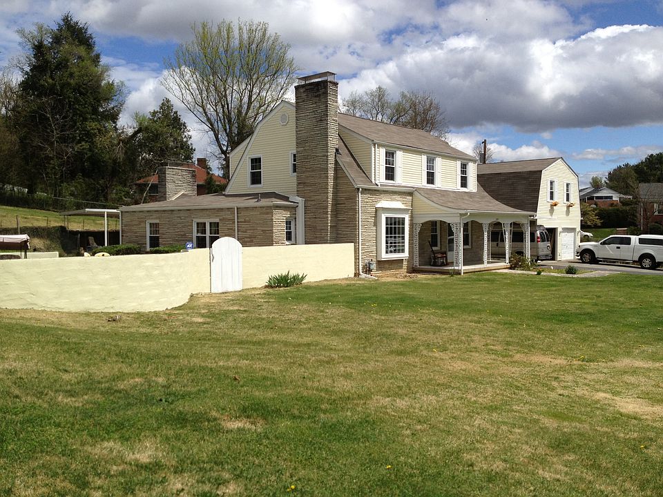 1st image of 1600 Holston Dr