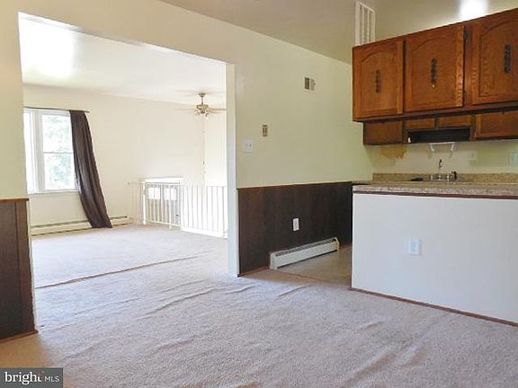 5th image of 13649 Greenwood Dr
