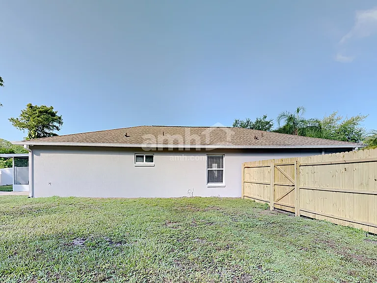 2273 Heathwood Cir — Photo 21
