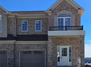 42 McCurdy Ave, Hamilton, ON L8B0T5