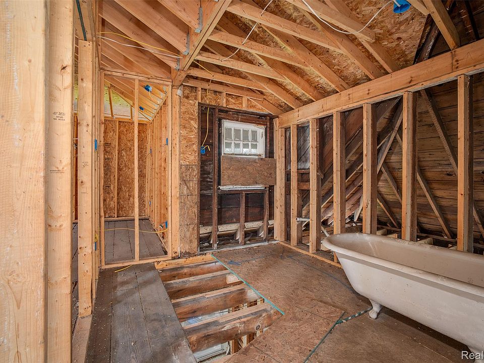 1441 Longfellow St, photo 23