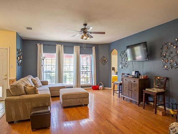 3rd image of 5313 Summer Meadows Dr