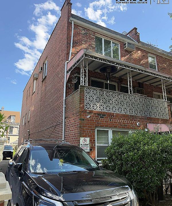 2nd image of 362 Webster Ave