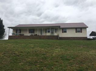 1125 Glenn Hinson Rd, Centerville, TN 37033