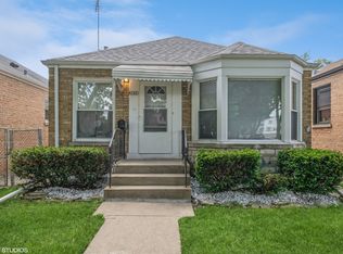 3854 N Paris Ave, Chicago, IL