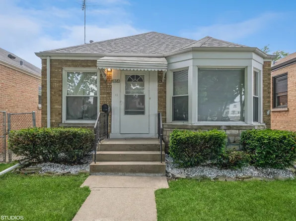 3854 N Paris Ave, Chicago, IL 60634
