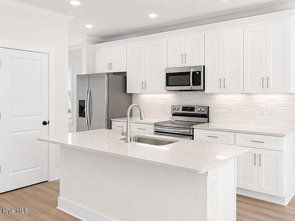 4th image of 1122 N 7th Street