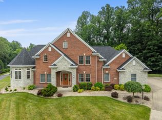 6550 Candlestick Dr, Cincinnati, OH 45233