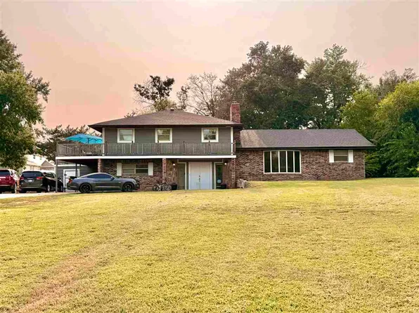 1300 N Pecan Rd, Ponca City, OK 74604