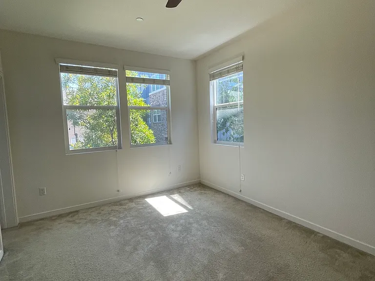 4956 Willow #B — Photo 20
