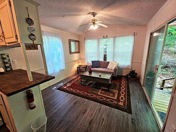 4th image of 252 Barefoot Ln
