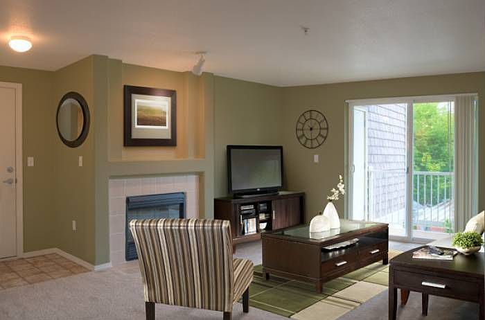 Spacious Living Room