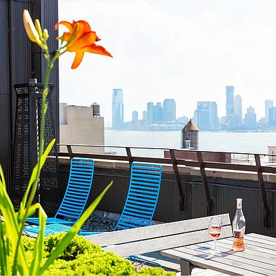 Rented by Bond New York | media 2