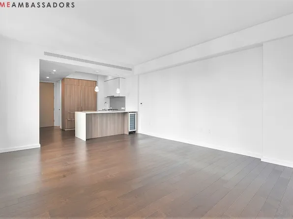 591 Third Avenue image 1 of 11