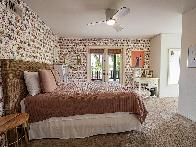 341 Calle De Adele — Photo 38