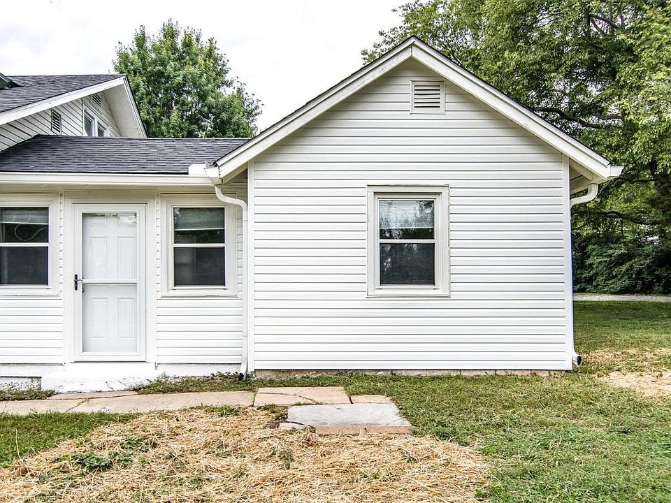 1st image of 215 Maplewood Trce #B