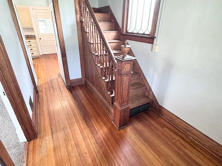 108 N Main St — Photo 25