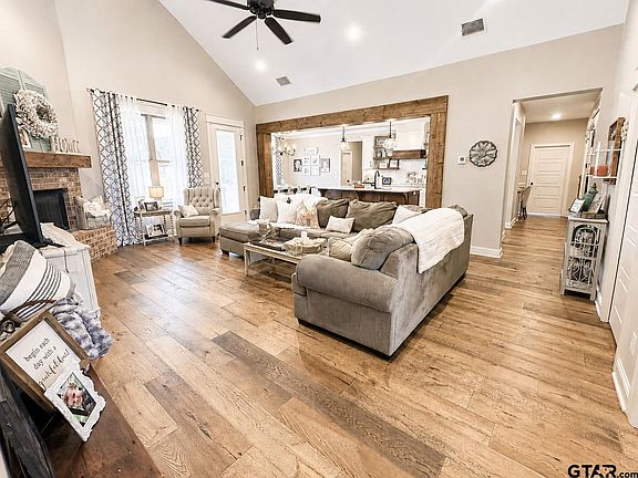 4th image of 7334 Tule Creek Ln