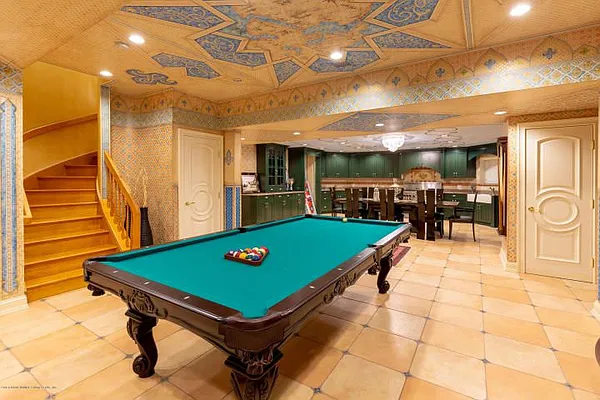 Sold by Robert DeFalco Realty | media 27