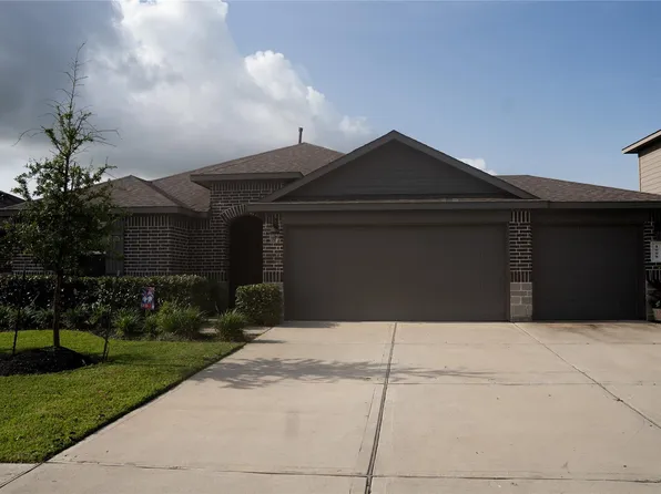 1008 Llano Trl, Dayton, TX 77535