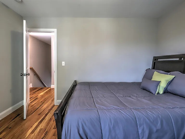 328 Meadowside Rd — Photo 22