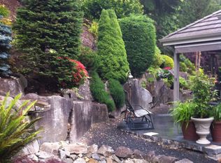 22528 NE 39th Way, Redmond, WA 98053