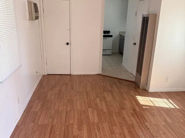 2830 Taft Highway, 2830 Taft Hwy #C, Bakersfield, CA 93313
