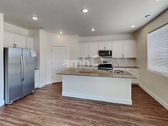 4th image of 288 N Allen Ln