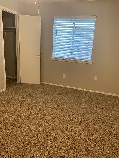 1st image of 303 Meadow Wood Ct