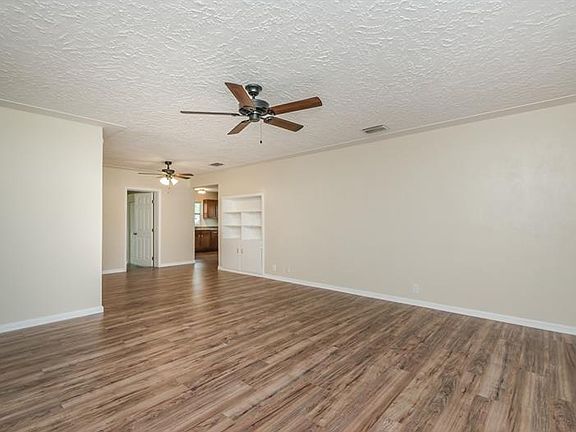 4th image of 4390 82nd Ave N
