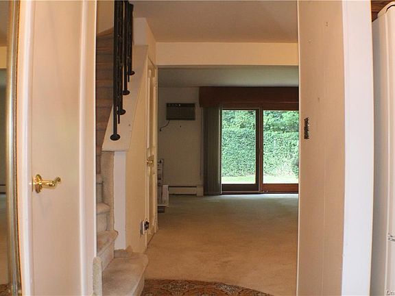 2nd image of 293 Parkside Dr