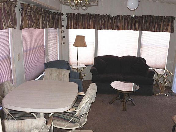 5th image of 11762 S Sandra Ave