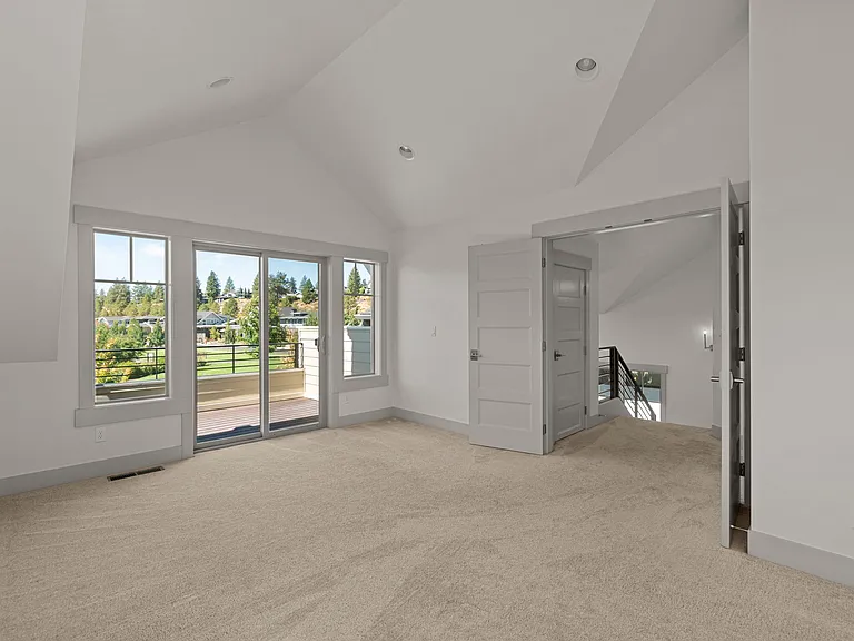 1496 NW Discovery Park Dr — Photo 44