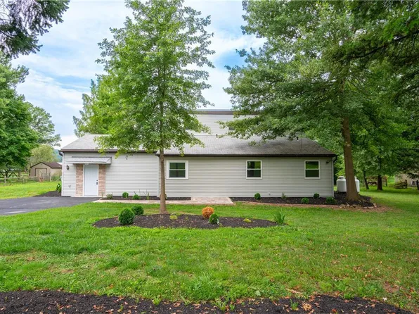 212 Develin Dr, Phoenixville, PA 19460