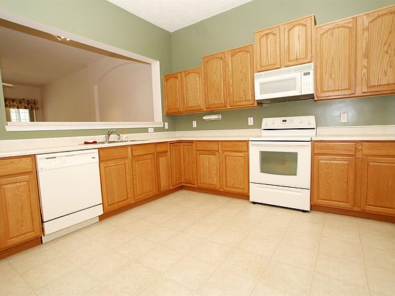 4th image of 5831 Clearwater Dr