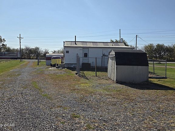 3rd image of 8050 Elida Rd