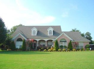 310 Caitlin Dr, Oakland, TN 38060