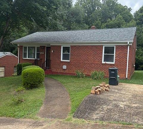 2nd image of 2605 Lodge St