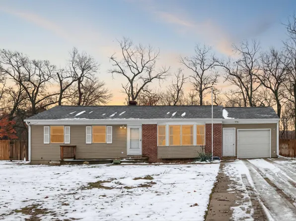 1950 Garret Dr NE, Grand Rapids, MI 49525