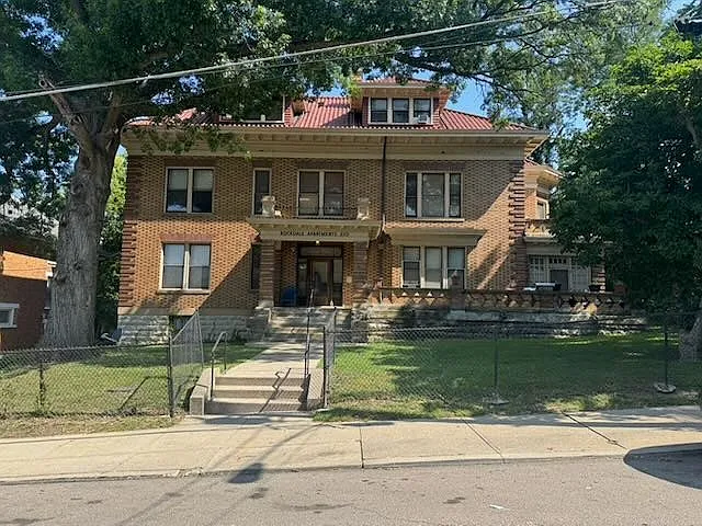 230 Rockdale Ave #8 — Photo 1