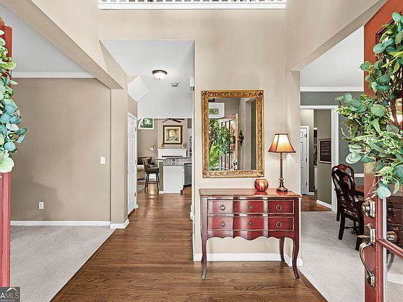 5th image of 4250 Meadow View Ct