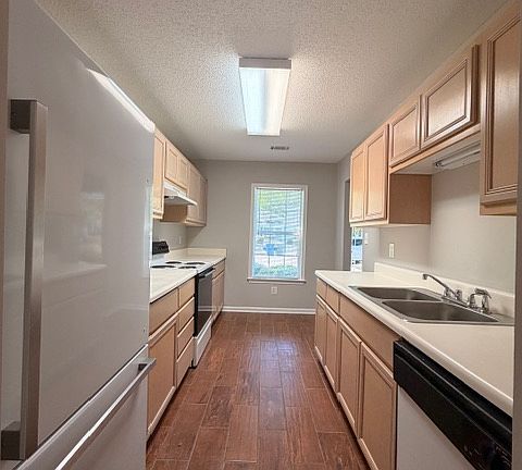 4th image of 51 Heritage Village Ln