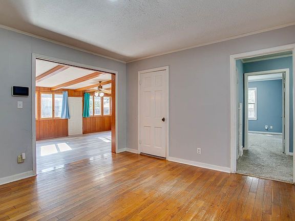 5th image of 1202 Sunset Ave