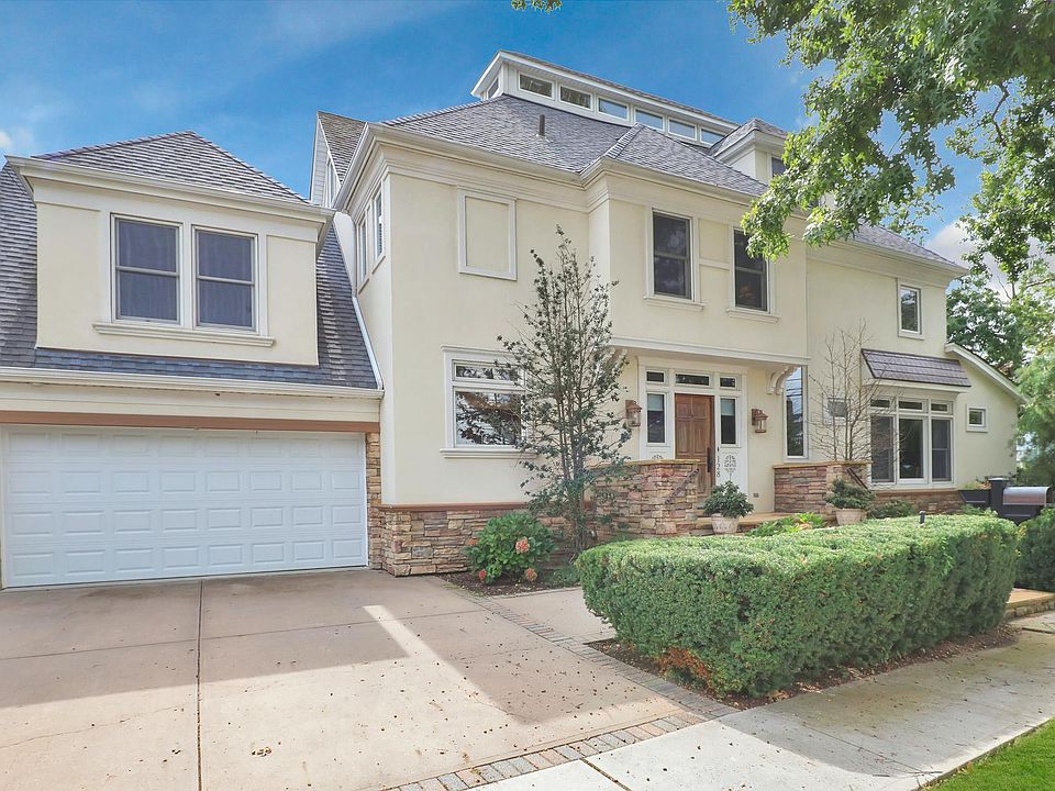 1st image of 128 Hempstead Ave