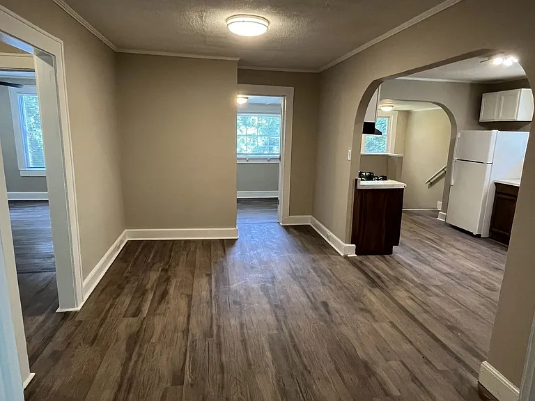 975 Old Charlotte Rd — Photo 5