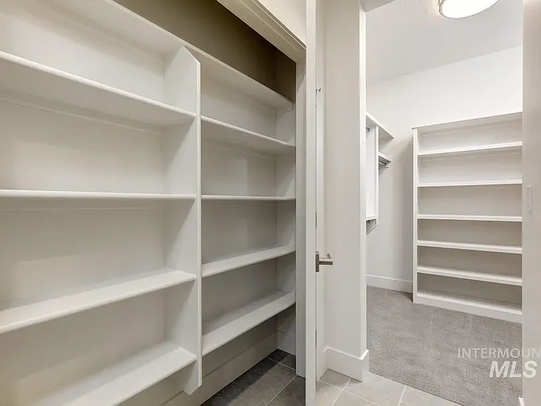 2548 E Warm Springs Ave — Photo 35