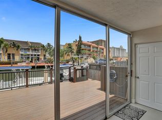 3945 NE 167th St #18, North Miami Beach, FL 33160