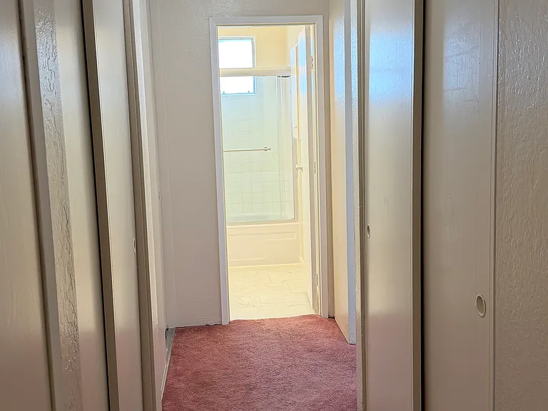 640 Serramonte Blvd #10 — Photo 6