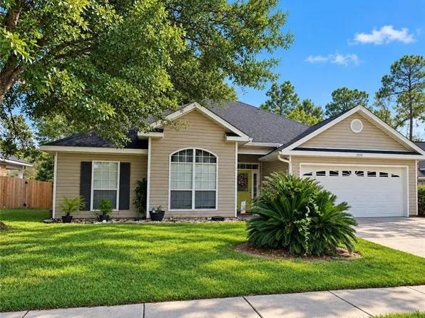 2135 Spring Grv E, Mobile, AL 36695